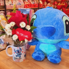 Kit Love Stitch Com Arranjo na Caneca
