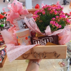 Cesta B�u Com Mini Kalanch�e Rosa 